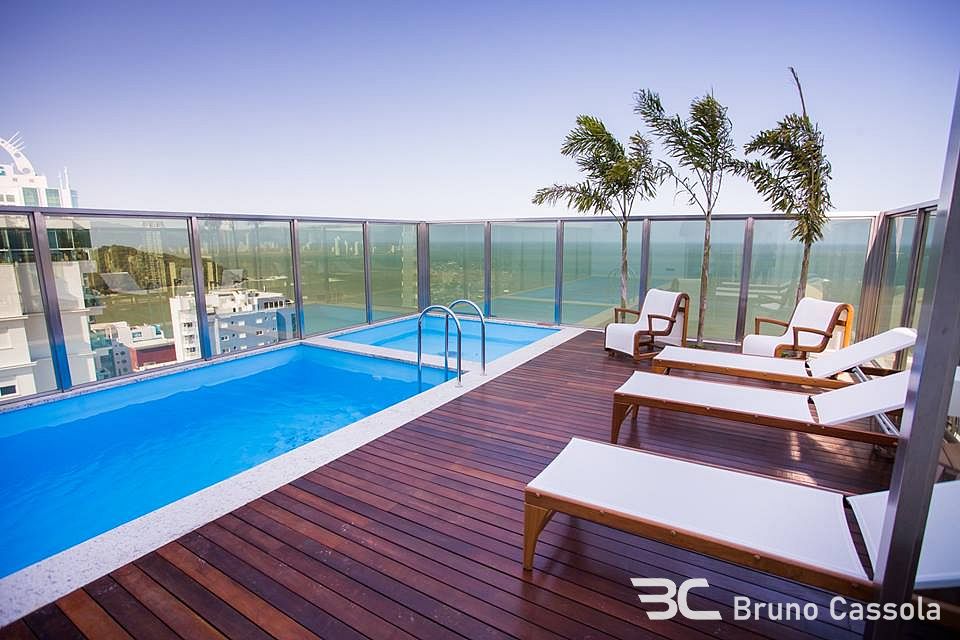 Vision Tower - Vision Tower - piscina superior